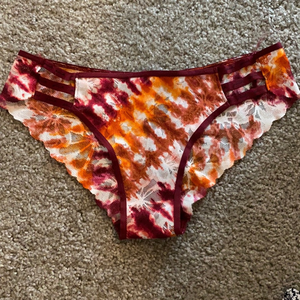 Brand New Victoria Secret Cheeksters